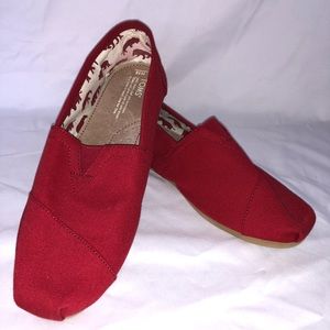 Red Men’s Toms